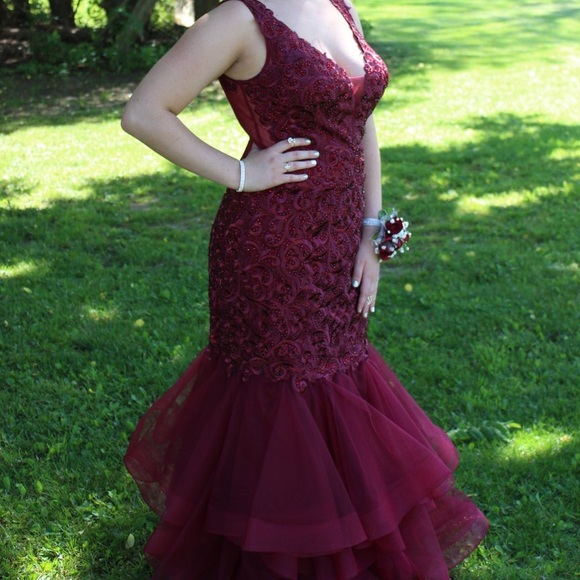 Dresses & Skirts - Prom dress
